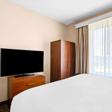 Comfort Inn & Suites Grenada Buitenkant foto