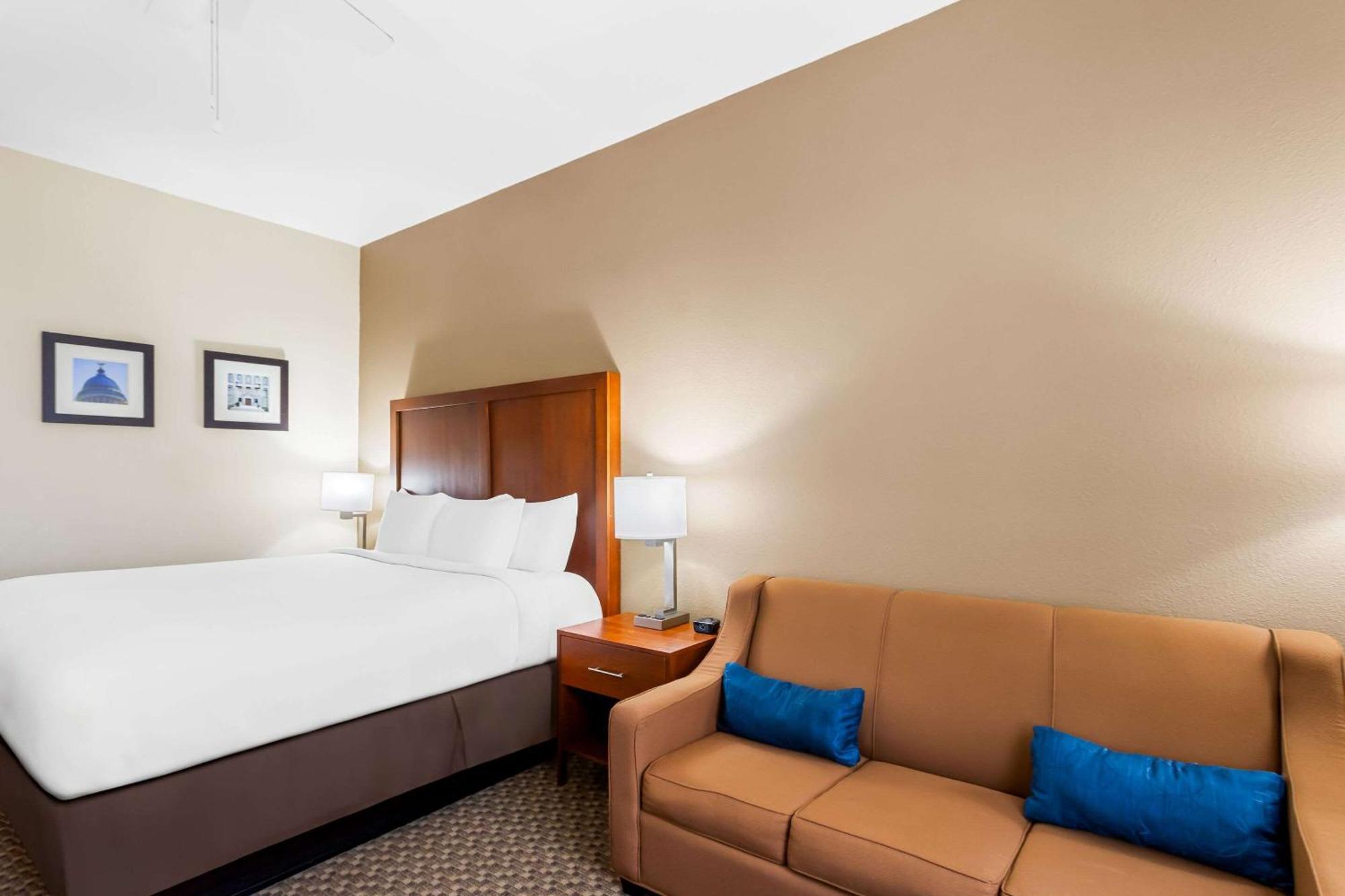Comfort Inn & Suites Grenada Buitenkant foto